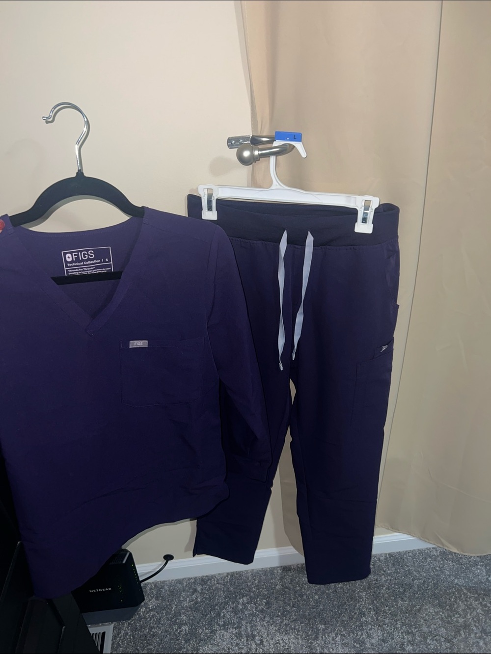 Figs Digital Purple(i think that’s the color)V-Neck Scrub Top & Drawstring Pant